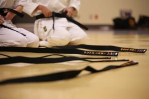 空手の帯の色が持つ意味【結び方の説明＆おすすめ購入先も】The meaning of the color of the karate belt [How to tie and recommended suppliers]